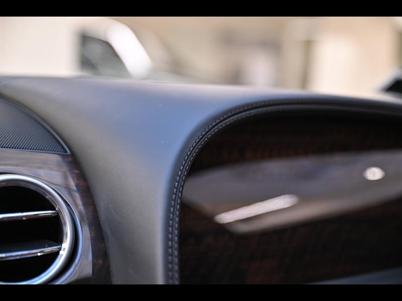 Voitures occasions BENTLEY Flying Spur Base Paris