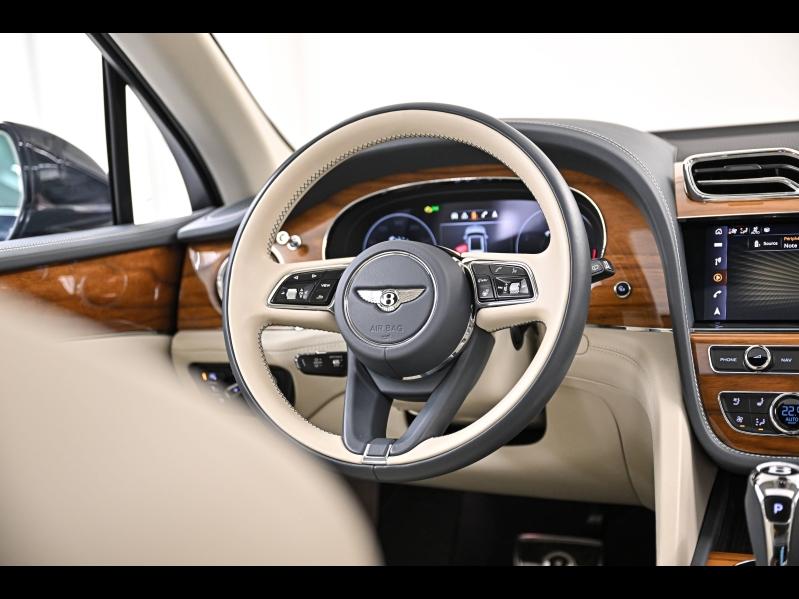 Voitures occasions BENTLEY Bentayga Base Paris