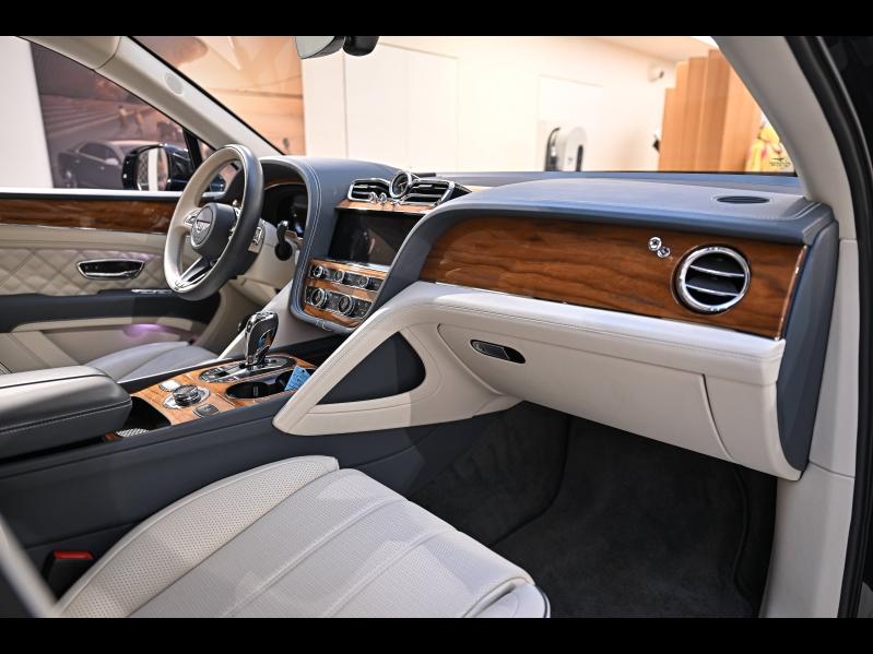 Voitures occasions BENTLEY Bentayga Base Paris