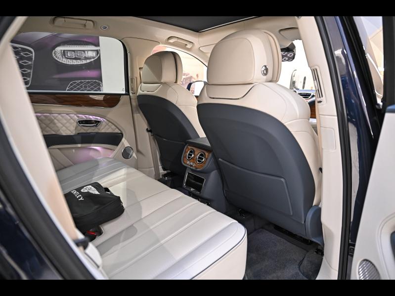 Voitures occasions BENTLEY Bentayga Base Paris