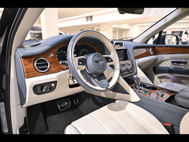 Voitures occasions BENTLEY Bentayga Base Paris