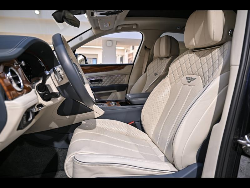 Voitures occasions BENTLEY Bentayga Base Paris