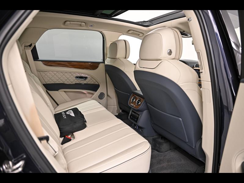 Voitures occasions BENTLEY Bentayga Base Paris