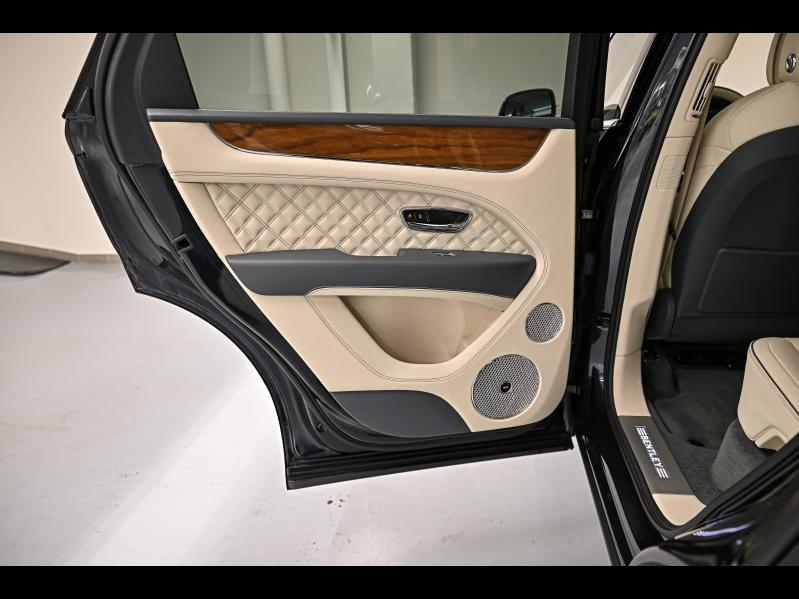 Voitures occasions BENTLEY Bentayga Base Paris