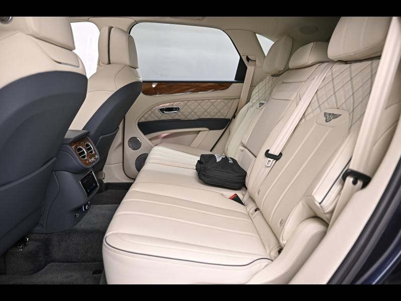 Voitures occasions BENTLEY Bentayga Base Paris