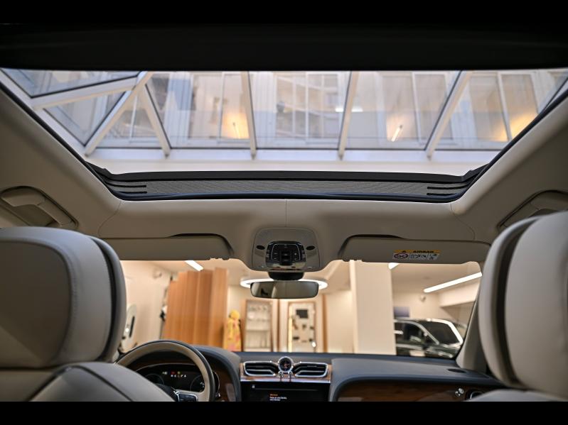 Voitures occasions BENTLEY Bentayga Base Paris