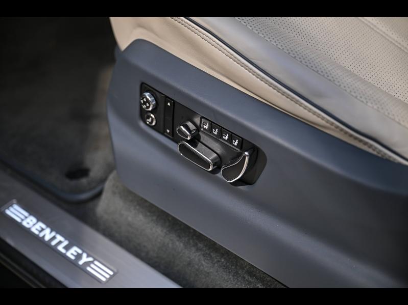 Voitures occasions BENTLEY Bentayga Base Paris