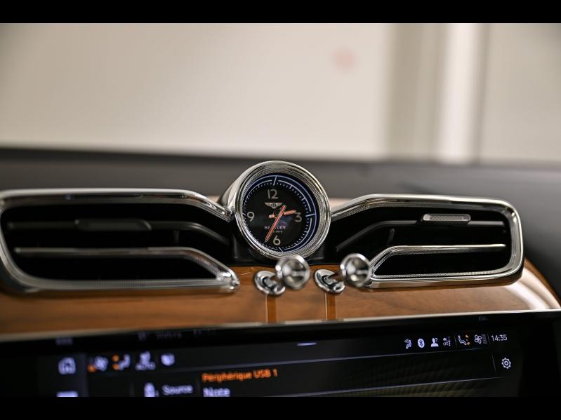 Voitures occasions BENTLEY Bentayga Base Paris