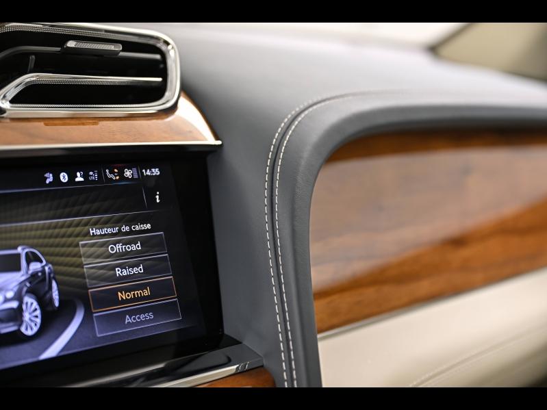 Voitures occasions BENTLEY Bentayga Base Paris