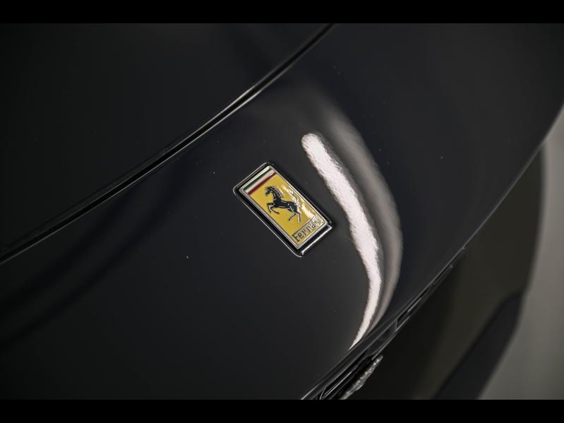 Voitures occasions FERRARI Portofino Base Paris