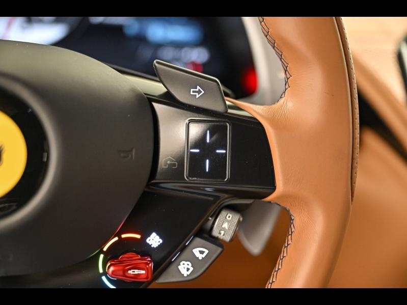 Voitures occasions FERRARI Portofino Base Paris