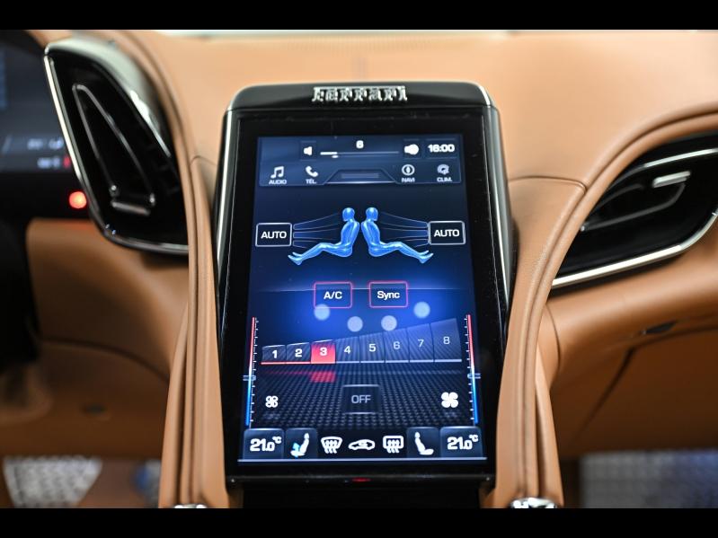 Voitures occasions FERRARI Portofino Base Paris