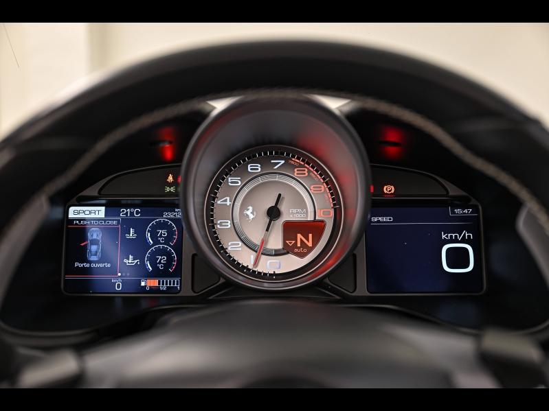 Voitures occasions FERRARI Portofino Base Paris