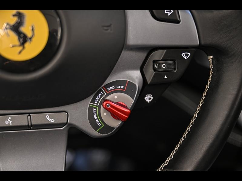 Voitures occasions FERRARI Portofino Base Paris