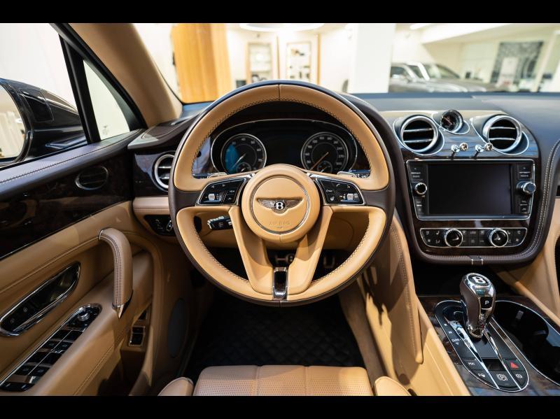 Voitures occasions BENTLEY Bentayga Base Paris