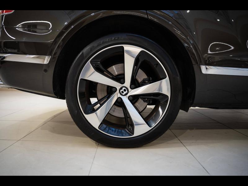 Voitures occasions BENTLEY Bentayga Base Paris