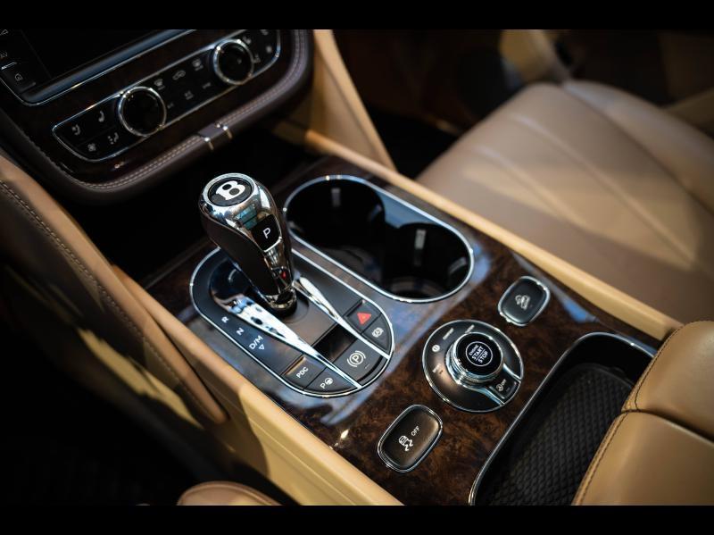 Voitures occasions BENTLEY Bentayga Base Paris