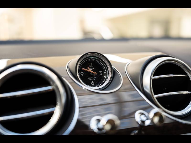 Voitures occasions BENTLEY Bentayga Base Paris