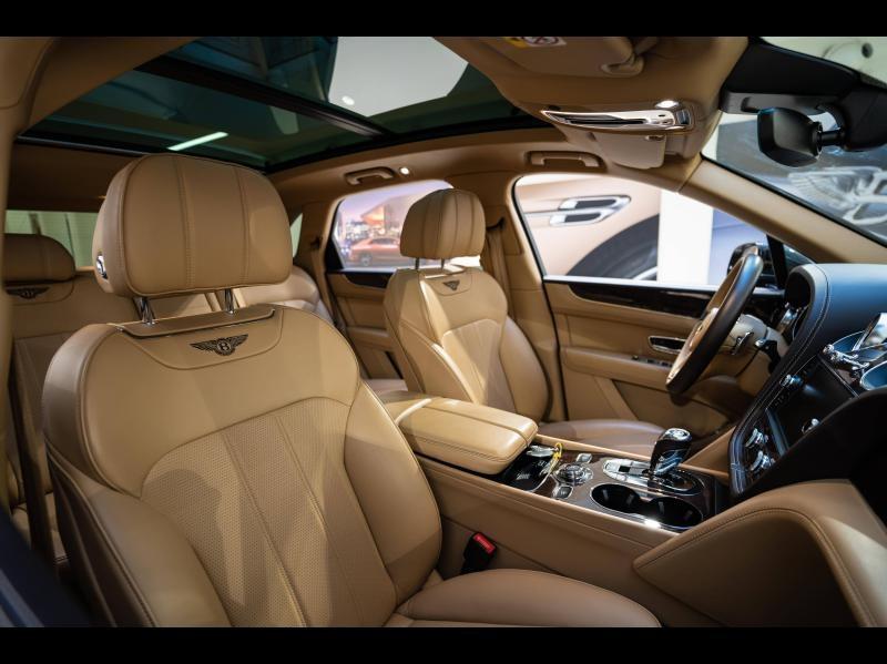 Voitures occasions BENTLEY Bentayga Base Paris
