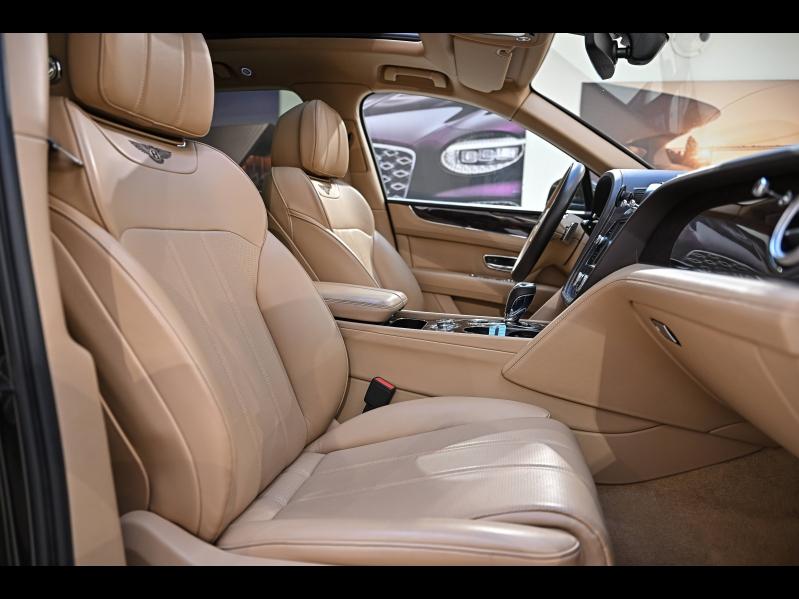 Voitures occasions BENTLEY Bentayga Base Paris