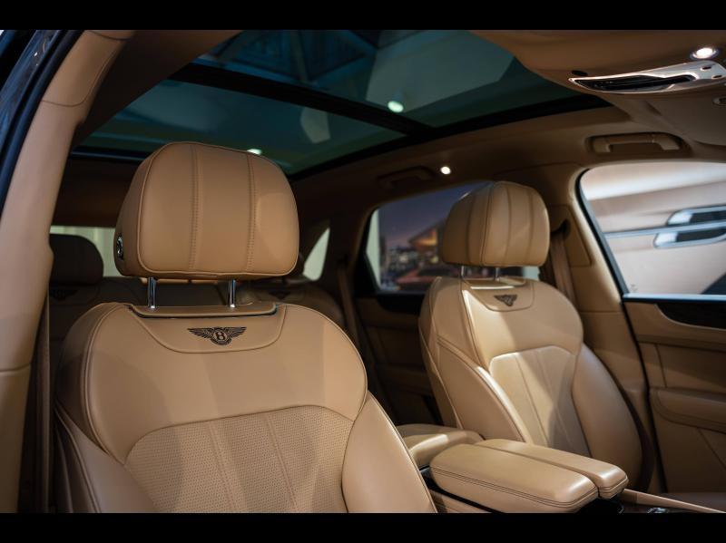 Voitures occasions BENTLEY Bentayga Base Paris