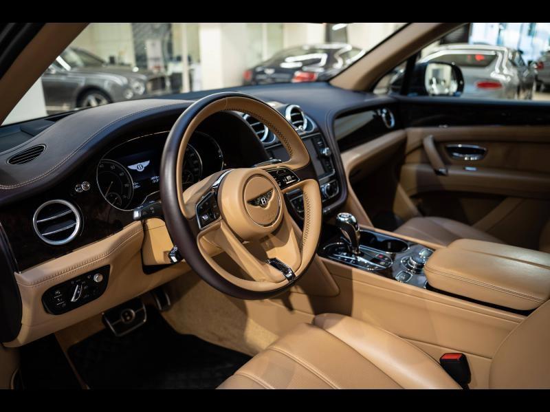 Voitures occasions BENTLEY Bentayga Base Paris