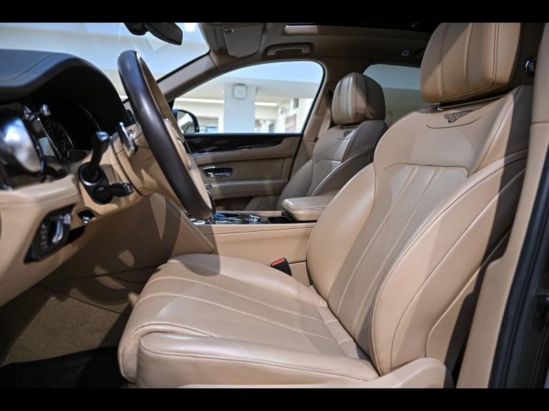 Voitures occasions BENTLEY Bentayga Base Paris