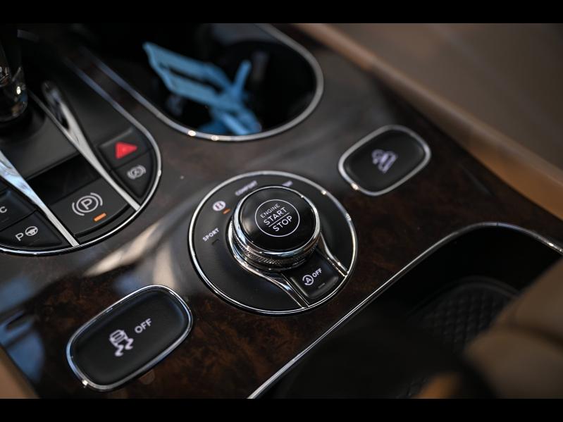 Voitures occasions BENTLEY Bentayga Base Paris