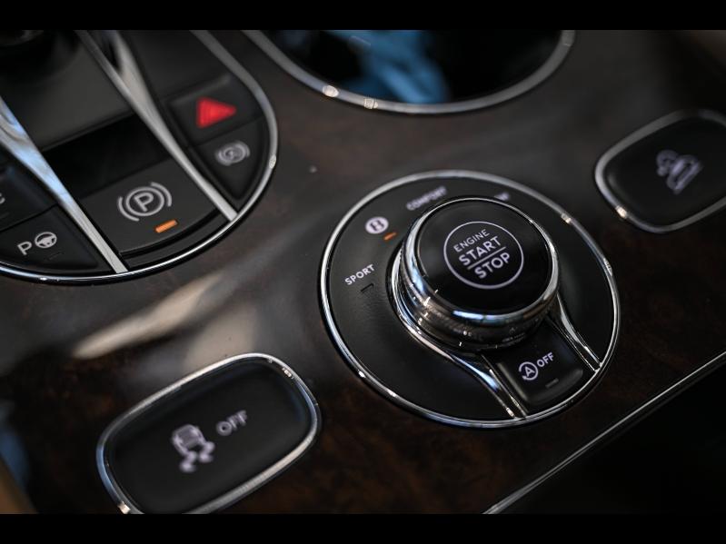 Voitures occasions BENTLEY Bentayga Base Paris