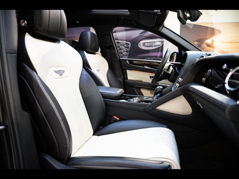 Voitures occasions BENTLEY Bentayga Base Paris