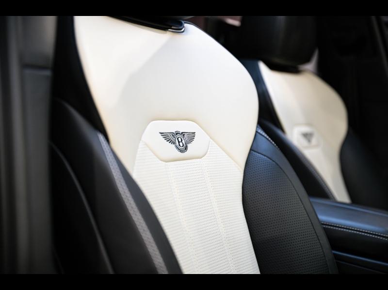 Voitures occasions BENTLEY Bentayga Base Paris