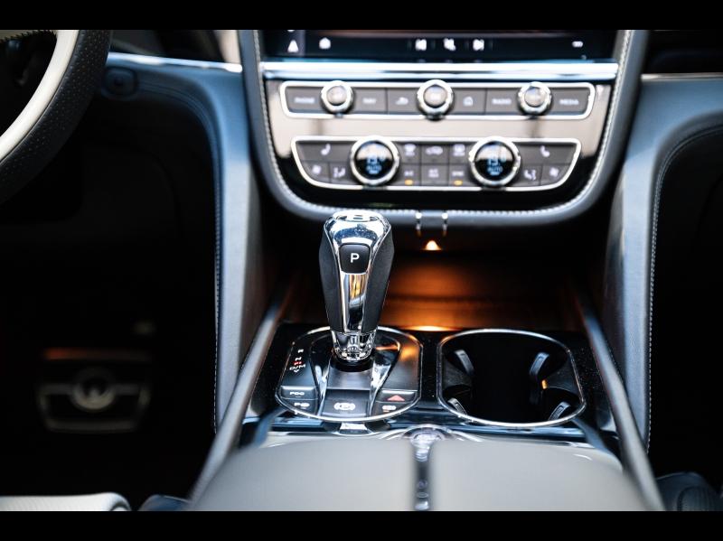 Voitures occasions BENTLEY Bentayga Base Paris
