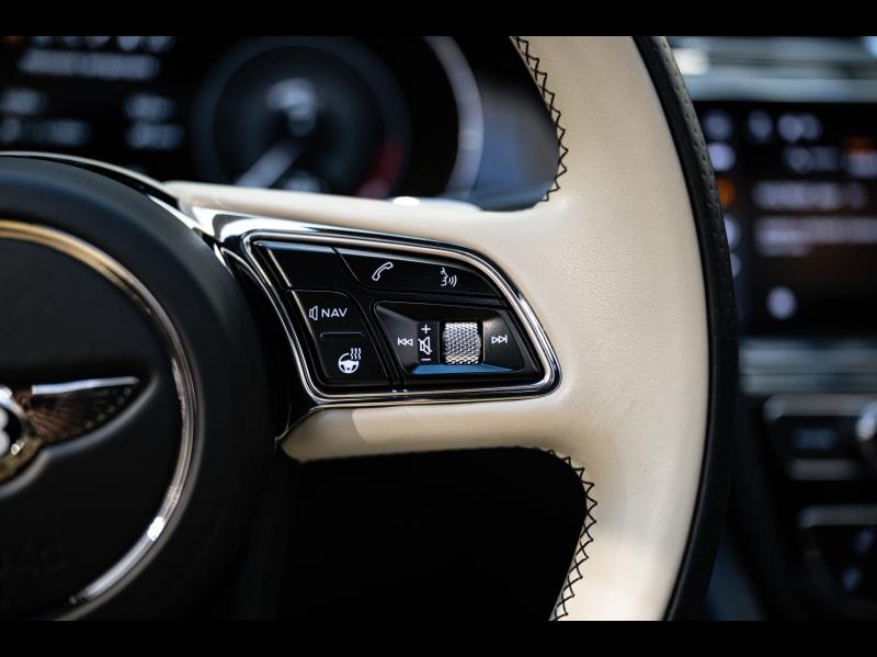 Voitures occasions BENTLEY Bentayga Base Paris