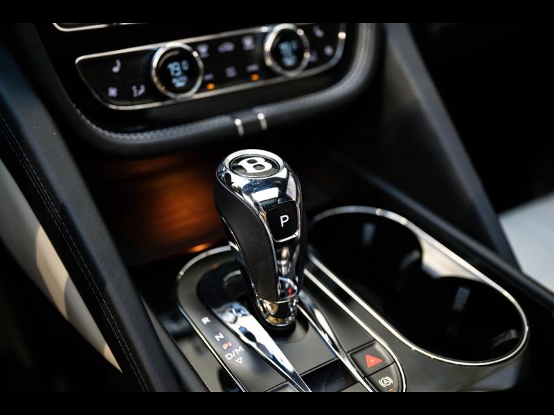 Voitures occasions BENTLEY Bentayga Base Paris