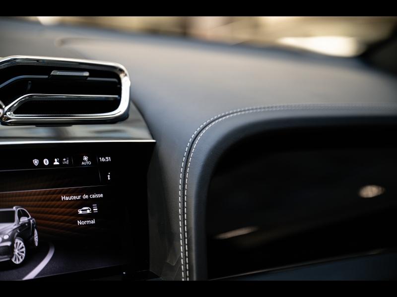 Voitures occasions BENTLEY Bentayga Base Paris
