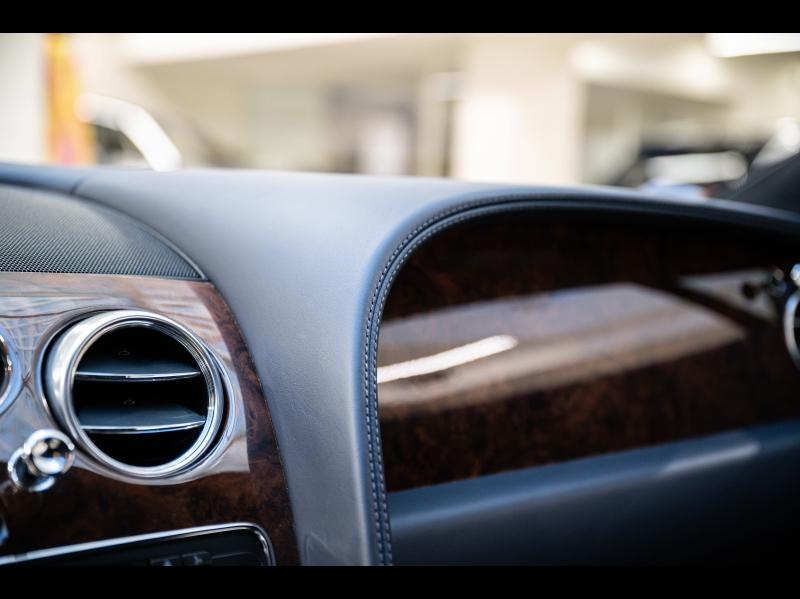 Voitures occasions BENTLEY Continental GT Base Paris