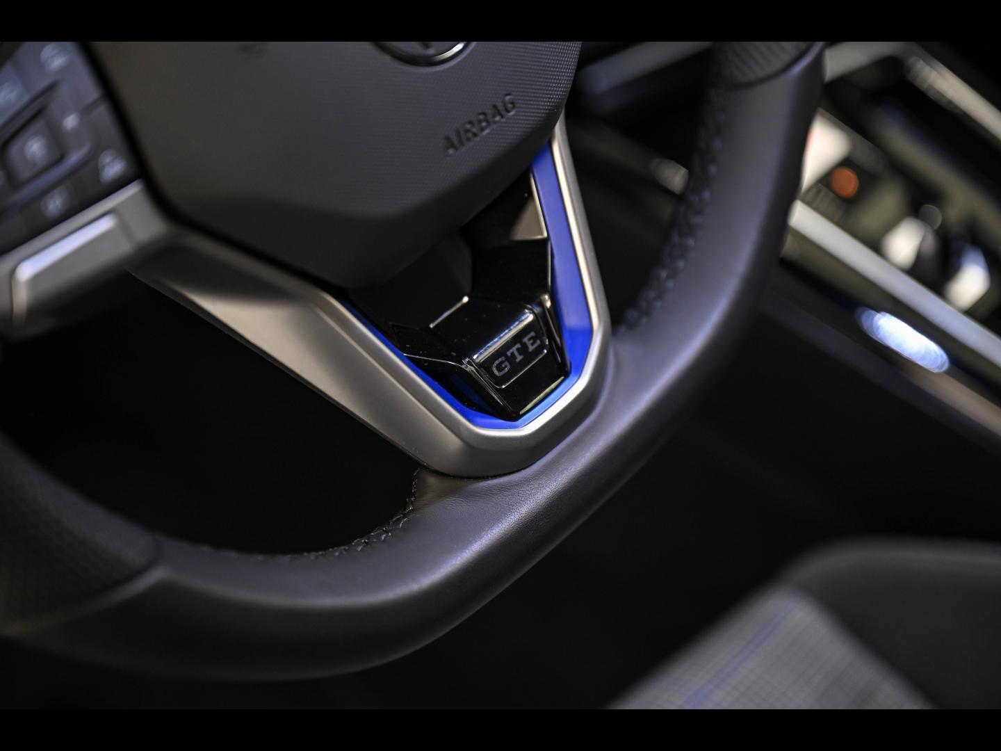 Voitures occasions VOLKSWAGEN GOLF GTE Paris