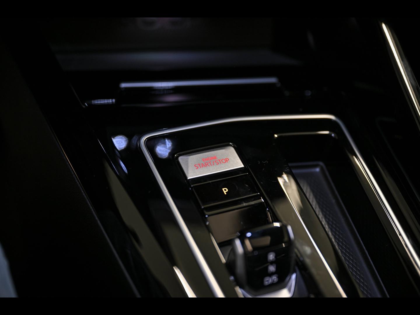 Voitures occasions VOLKSWAGEN GOLF GTE Paris
