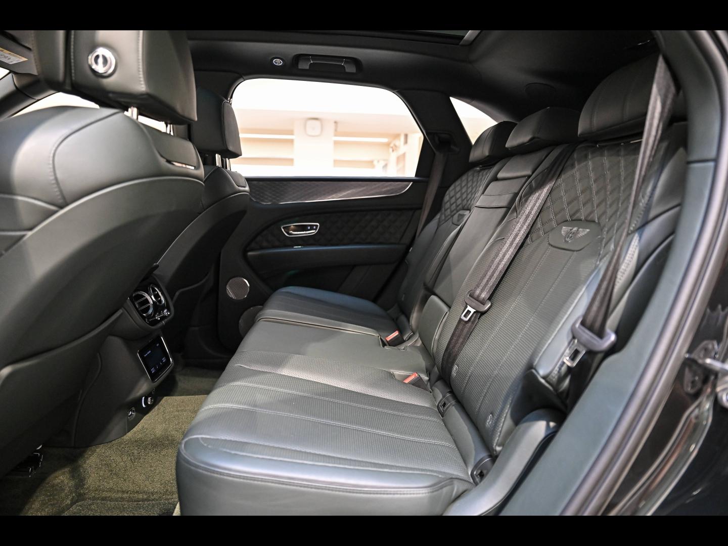 Voitures occasions BENTLEY Bentayga Base Paris