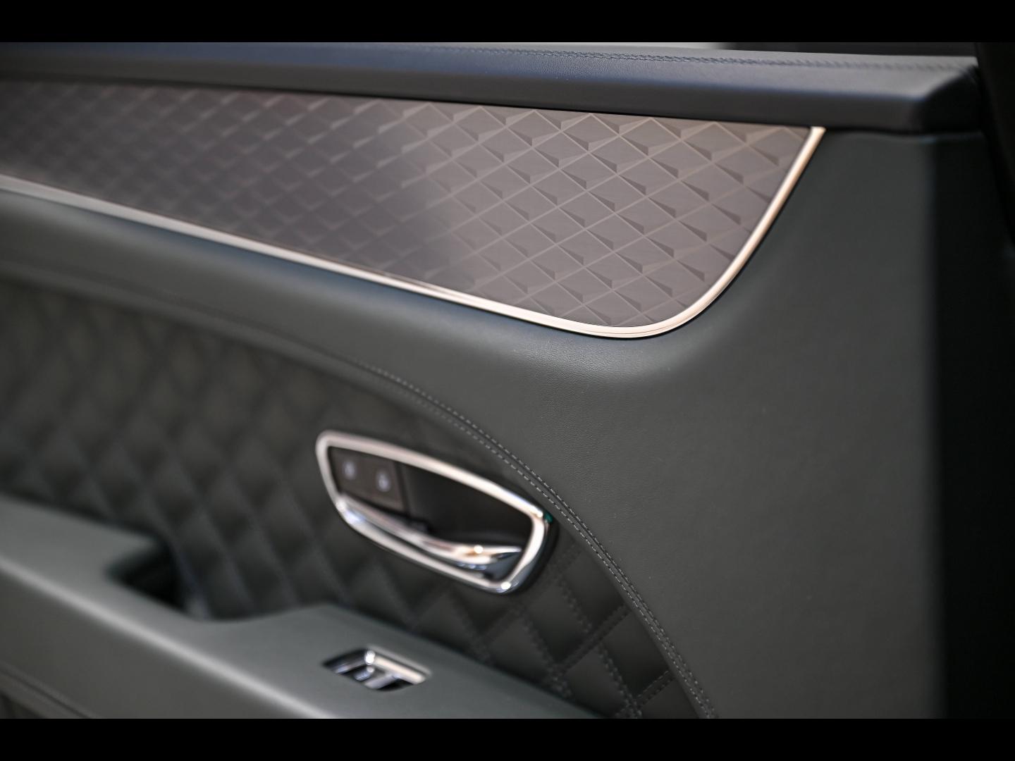 Voitures occasions BENTLEY Bentayga Base Paris
