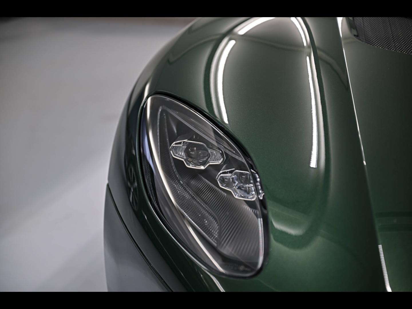 Voitures occasions ASTON MARTIN DBS Volante Superleggera Paris