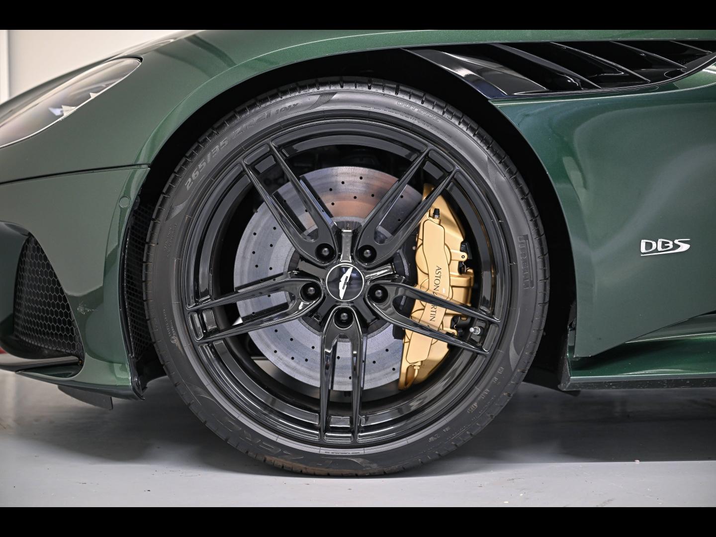 Voitures occasions ASTON MARTIN DBS Volante Superleggera Paris