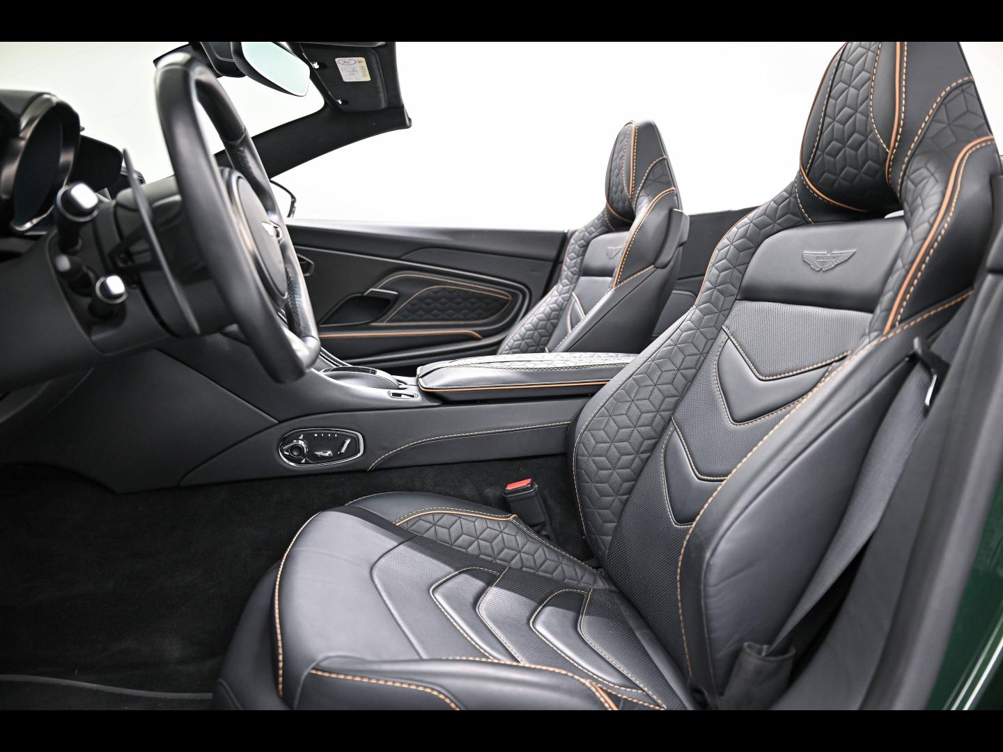 Voitures occasions ASTON MARTIN DBS Volante Superleggera Paris