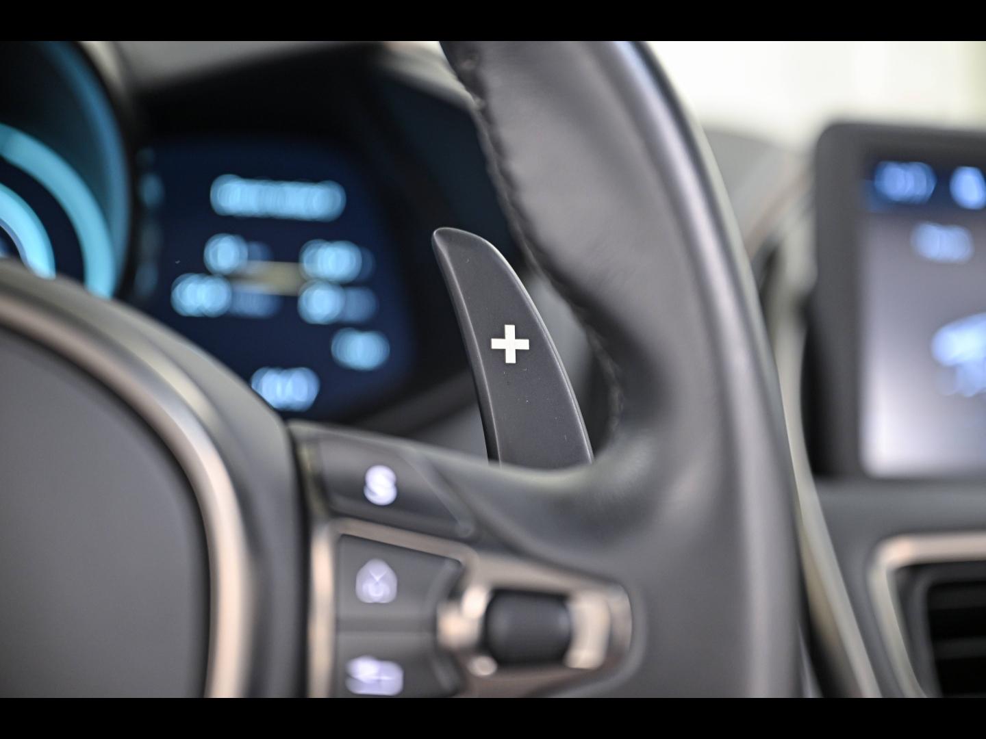Voitures occasions ASTON MARTIN DBS Volante Superleggera Paris