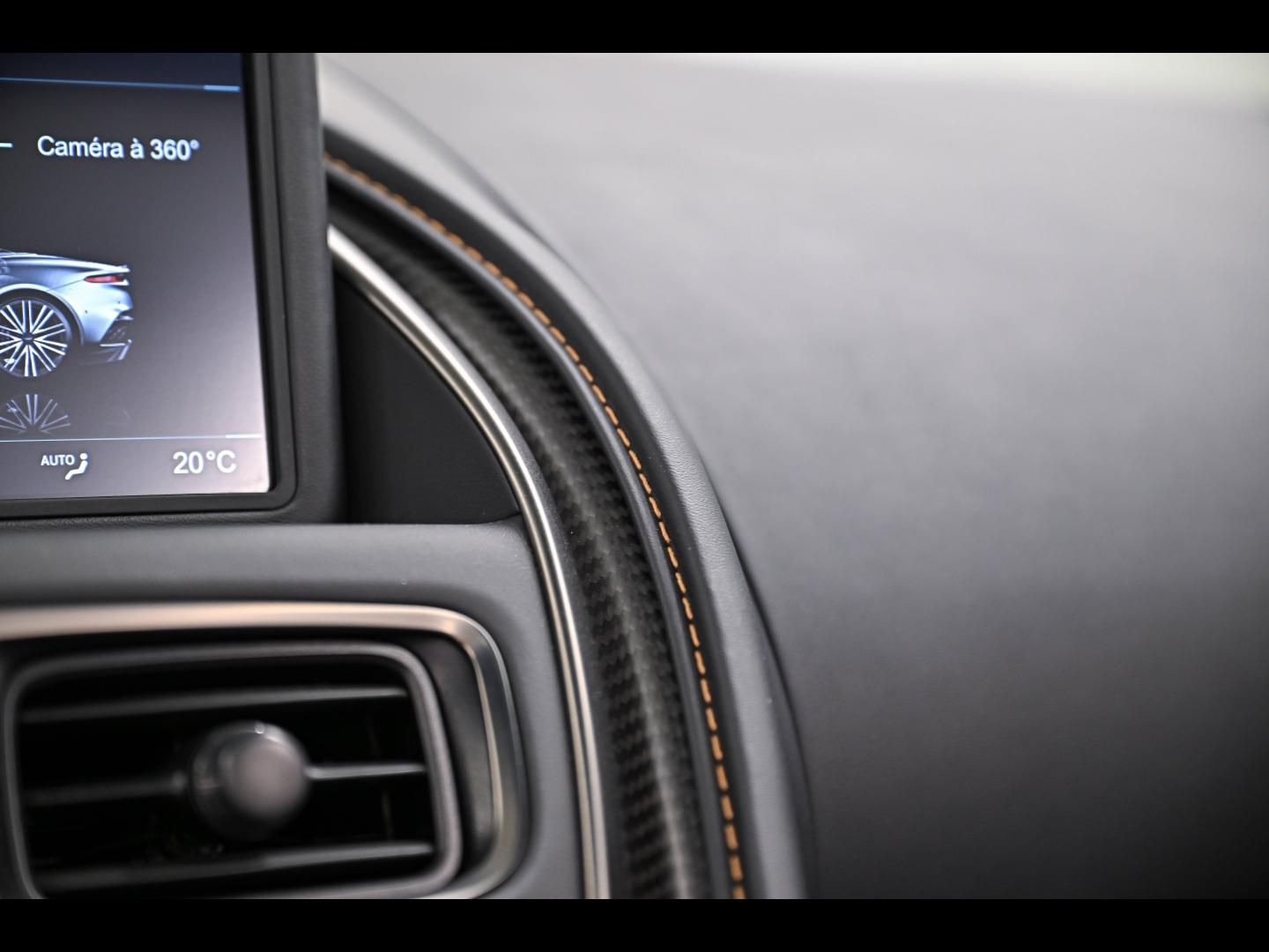Voitures occasions ASTON MARTIN DBS Volante Superleggera Paris