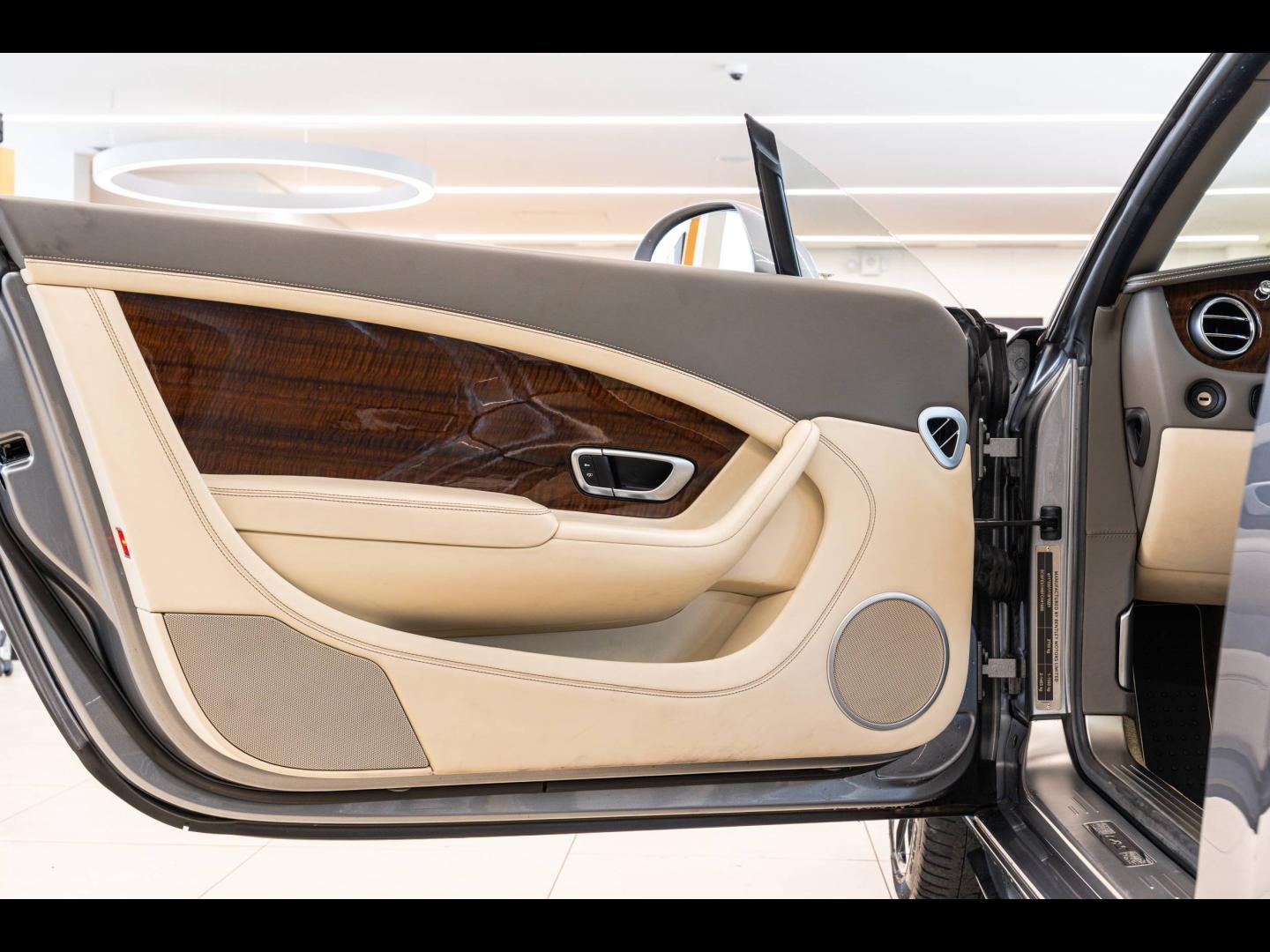 Voitures occasions BENTLEY Continental GT S Paris