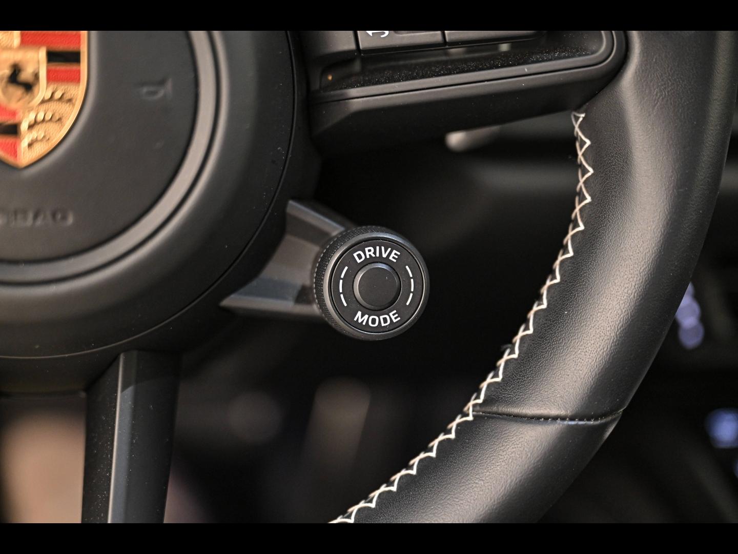 Voitures occasions PORSCHE 911 Coupe GT3 Paris