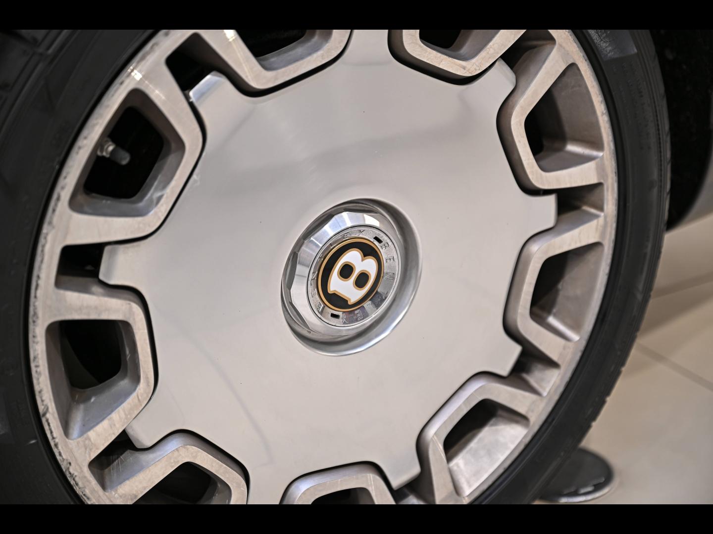 Voitures occasions BENTLEY Mulsanne Base Paris