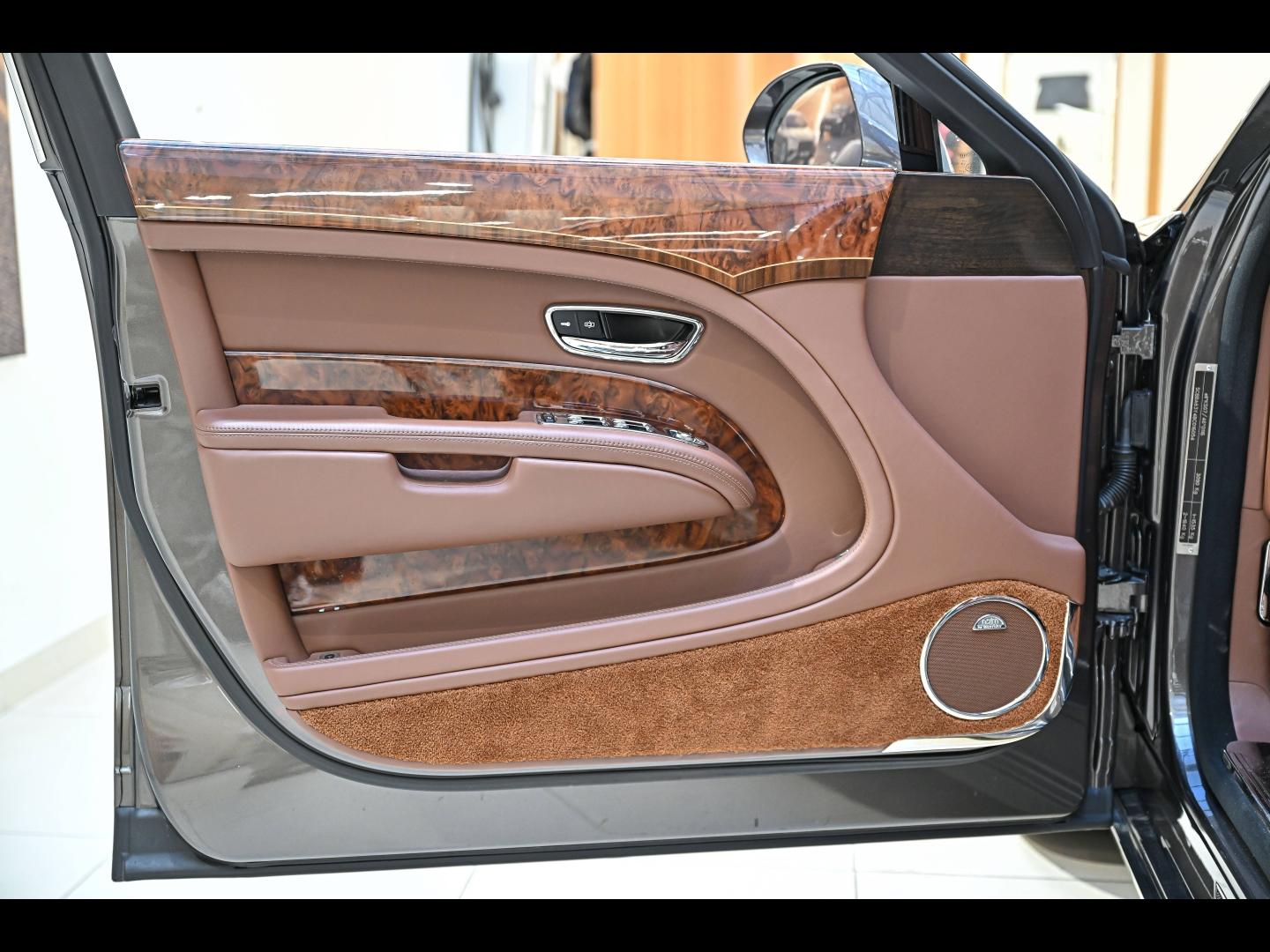 Voitures occasions BENTLEY Mulsanne Base Paris