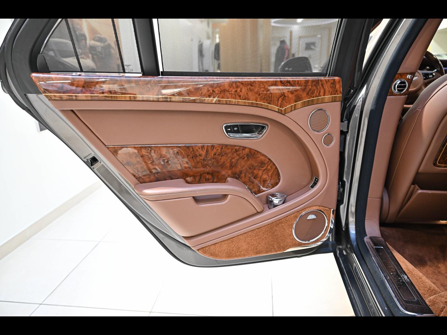 Voitures occasions BENTLEY Mulsanne Base Paris
